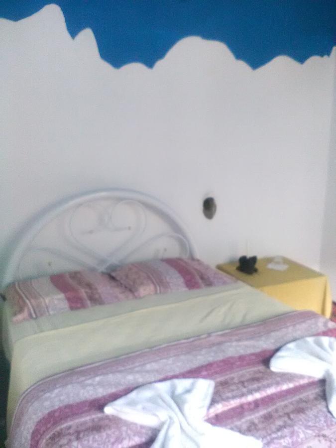 Pensao Casa José Doce Bed and Breakfast Portela Esterno foto